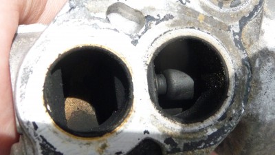P1140291 nestlacena pruzina.JPG