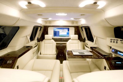 cadillac-escalade-esv-interior.jpg