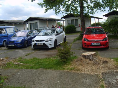 v lepší společnosti