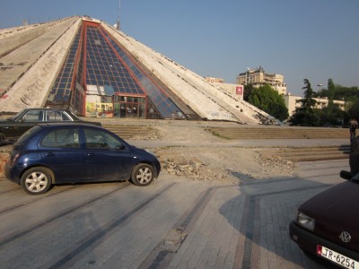 pamatnik-pyramida.JPG