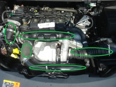 f.focus_1.6tdci_xenon_šedá_05,_motor1-1.jpg