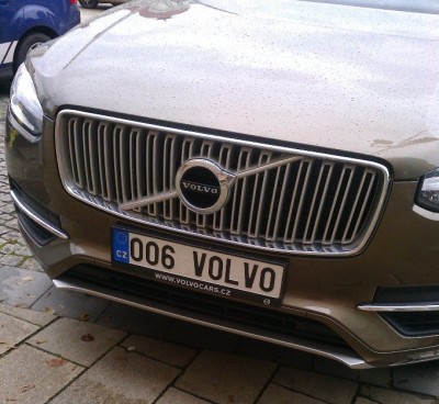 rz_006volvo.jpg