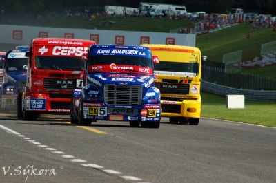 03-truck02.jpg
