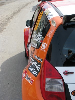 Na startu byla i mensi "vozitka" proti nimz by byl FoFu "golem"