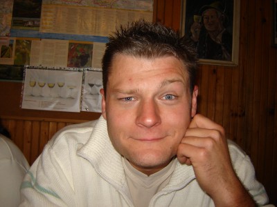 uřvaný  po koštu