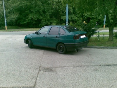 Seat_Cordoba_2.jpg