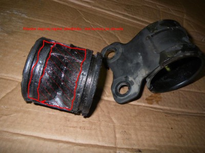 Rozobratý silentblok - hydraulický.