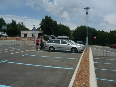 Parkoviste ve meste Krk.JPG