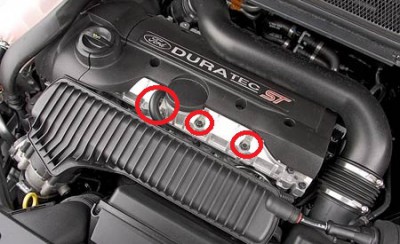 2006_ford_focus_st_2006_ford_focus_st_duratec_2_5_liter_turbo_5_cylinder_engine_image_0031_cd_gallery.jpg
